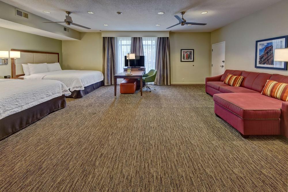 Hampton Inn Savannah-I-95-North photo 5