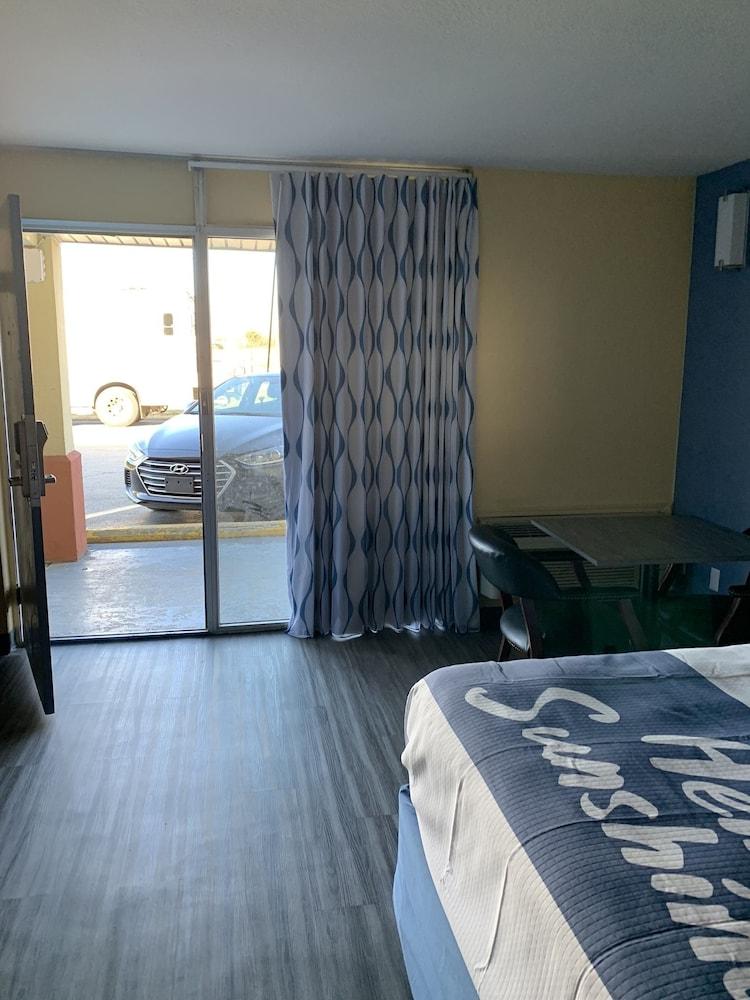 Days Inn by Wyndham Okmulgee photo 3