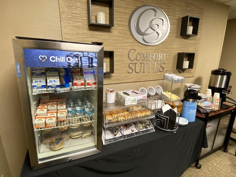 Comfort Suites Near Casinos Norwich-Uncasville CT photo 25