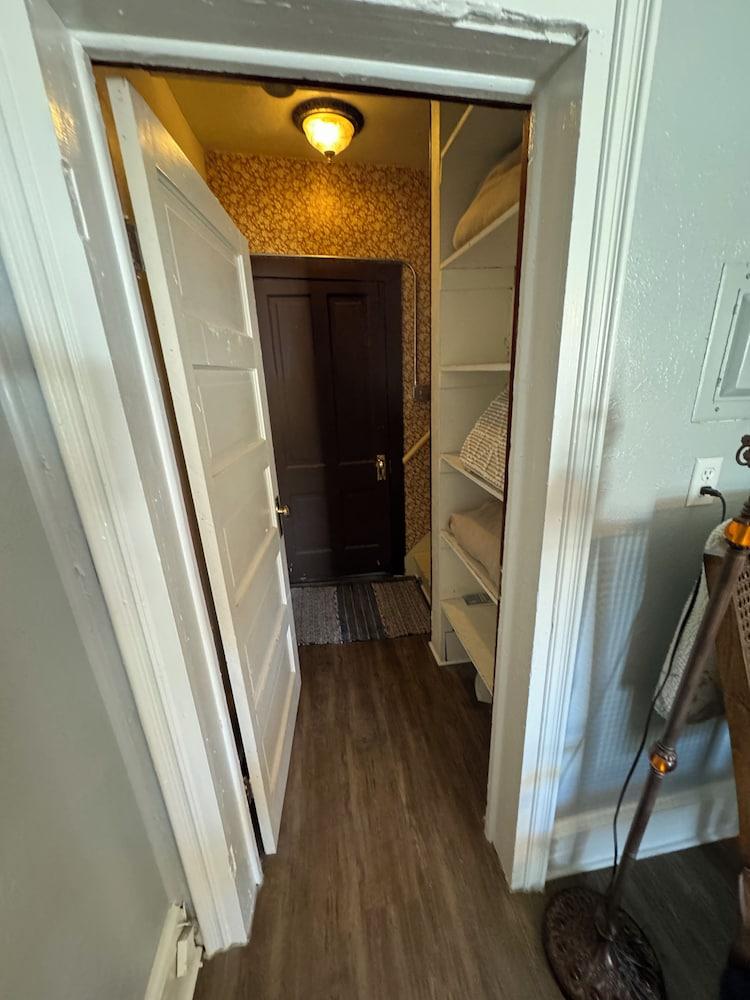 St James Hotel photo 44