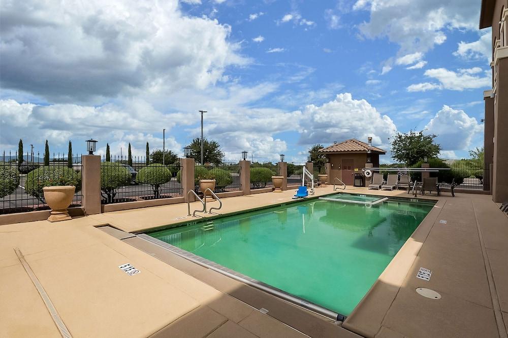 Best Western Douglas Inn & Suites photo 19