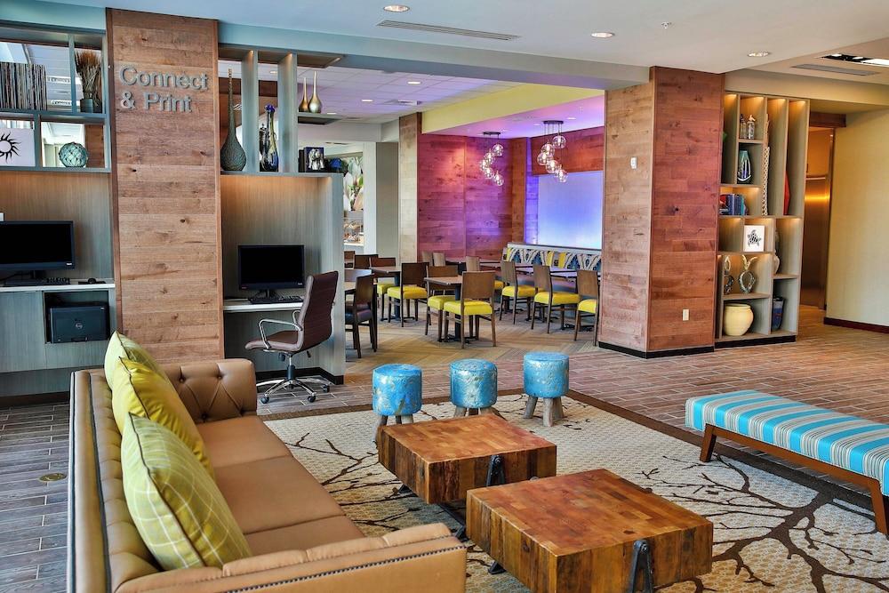 Fairfield Inn & Suites by Marriott Savannah Midtown photo 1