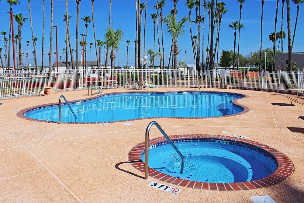 Victoria Palms Inn & Suites photo 24