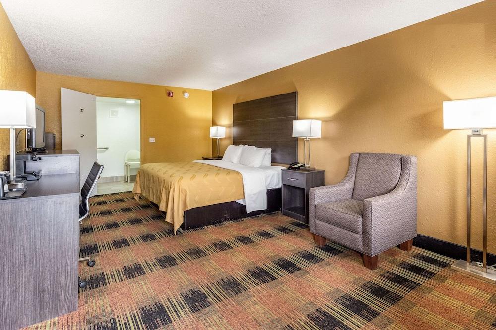 Quality Inn Mobile West Tillmans Corner photo 21