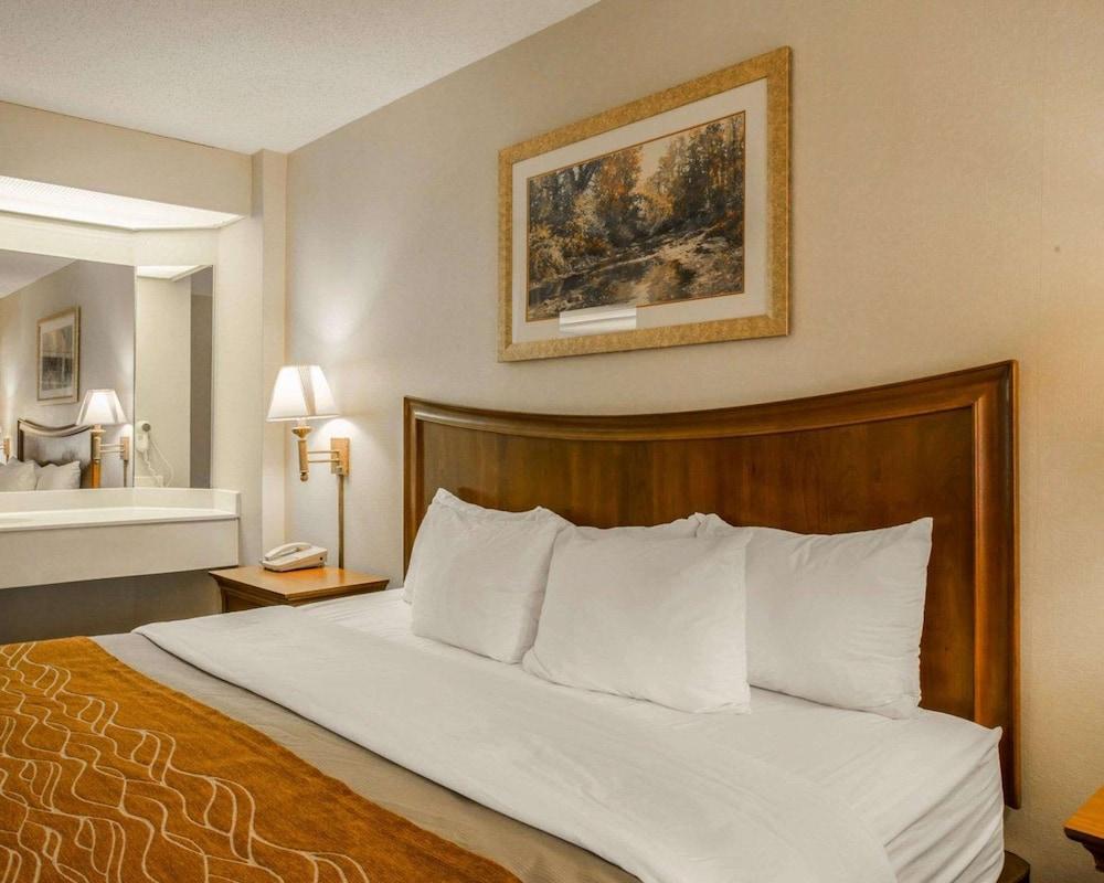Rodeway Inn & Suites Cherokee On the River photo 32