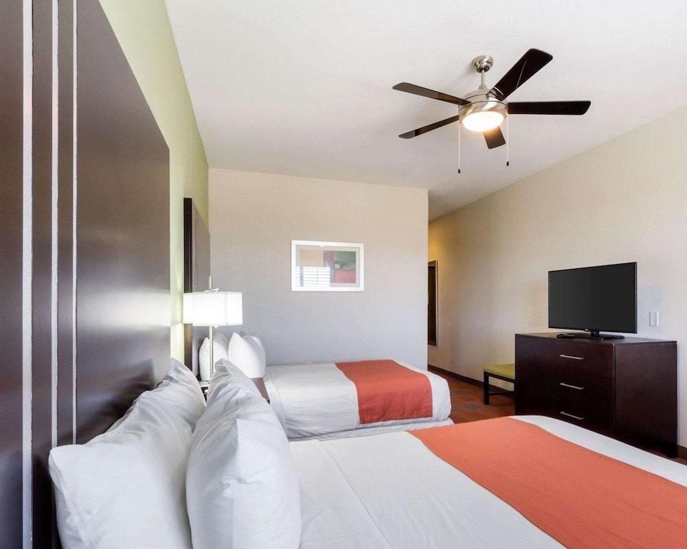 Garner Hotel Victoria - East by IHG photo 30