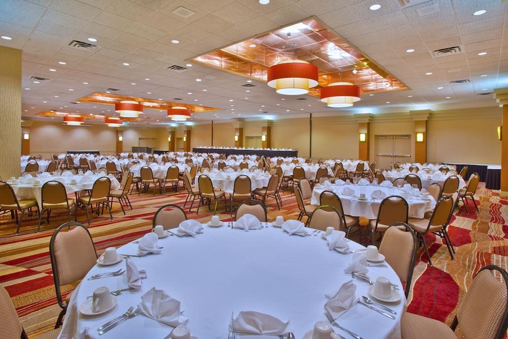 Holiday Inn Manitowoc by IHG photo 38