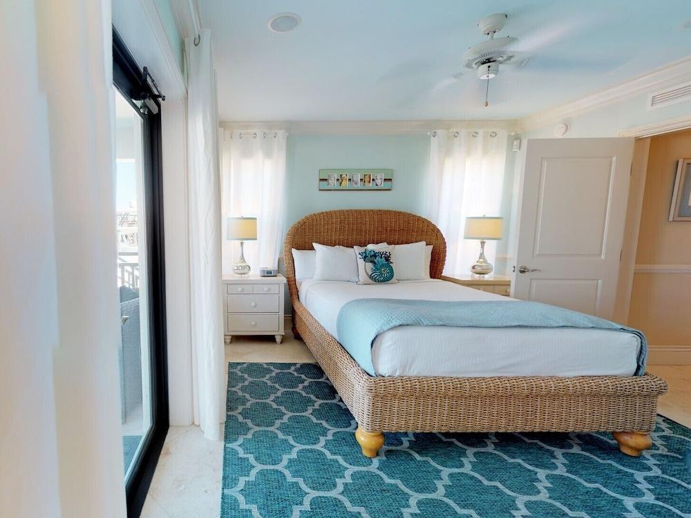 Marlin Bay Resort & Marina photo 15