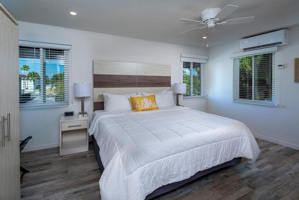 The Villas at St Pete Beach photo 54