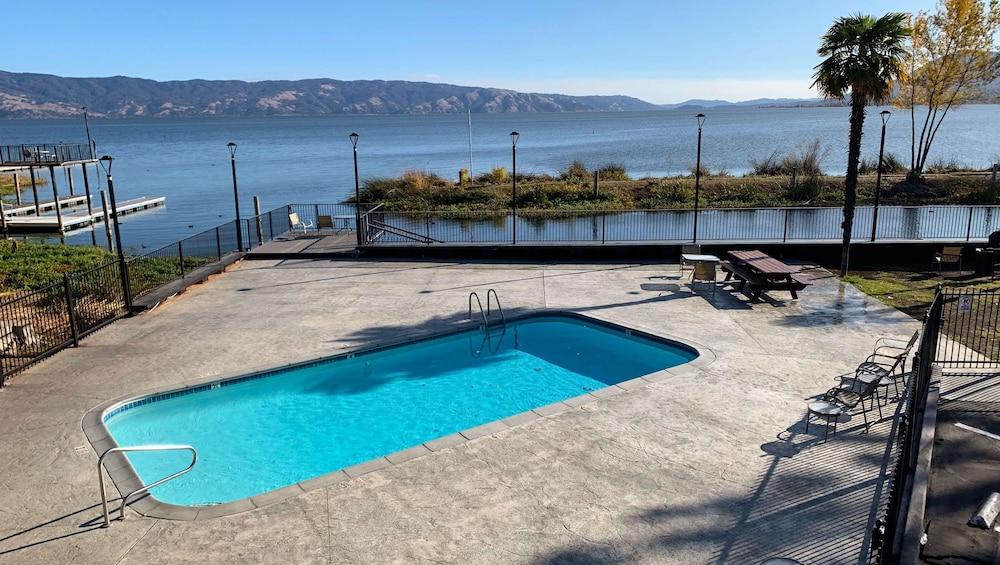 Anchorage Inn Lakeport photo 3