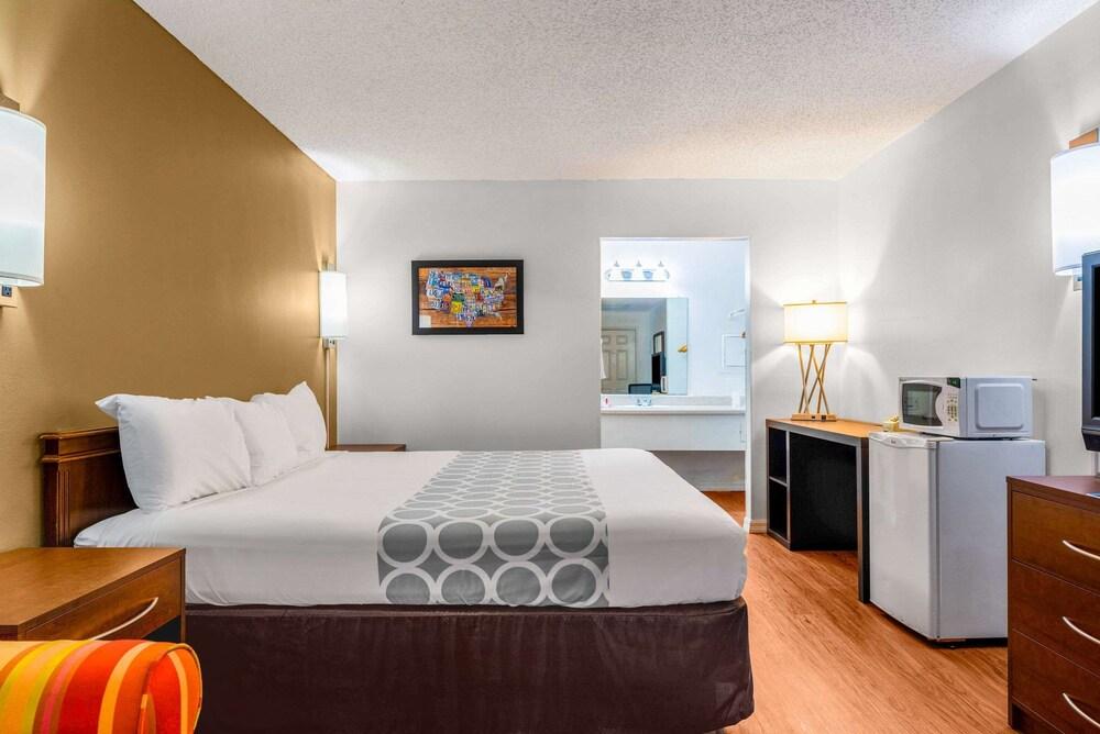 Econo Lodge Crystal River photo 19