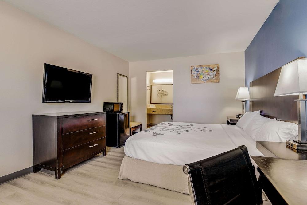 Econo Lodge Inn & Suites Enid South photo 19
