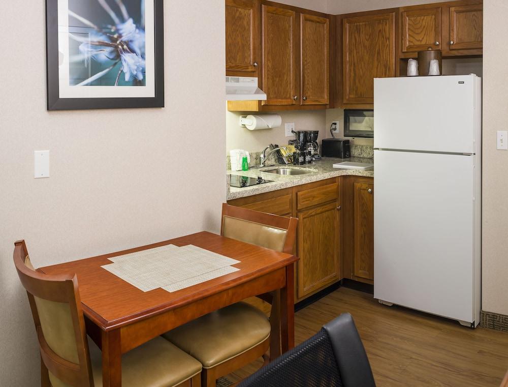 Smart Suites, an Ascend Collection Hotel photo 61