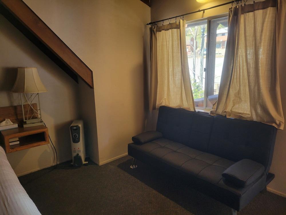 Sleepy Hollow Cabins and Hotel photo 58
