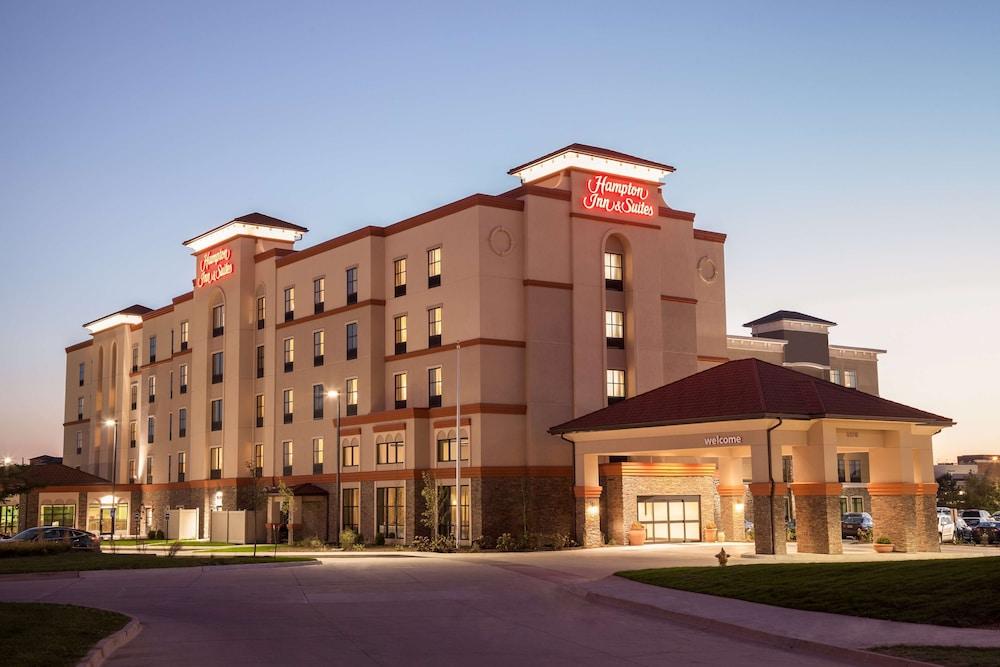 Hampton Inn & Suites West Des Moines/SW Mall Area photo 1