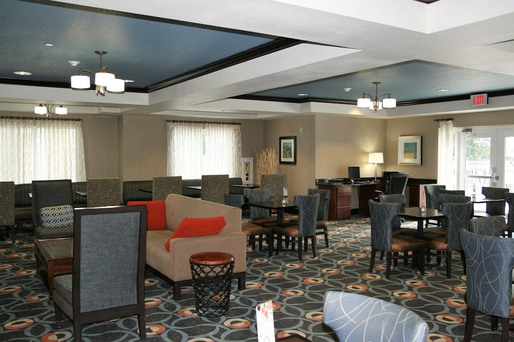 Holiday Inn Express Hotel & Suites Brooksville West by IHG photo 13