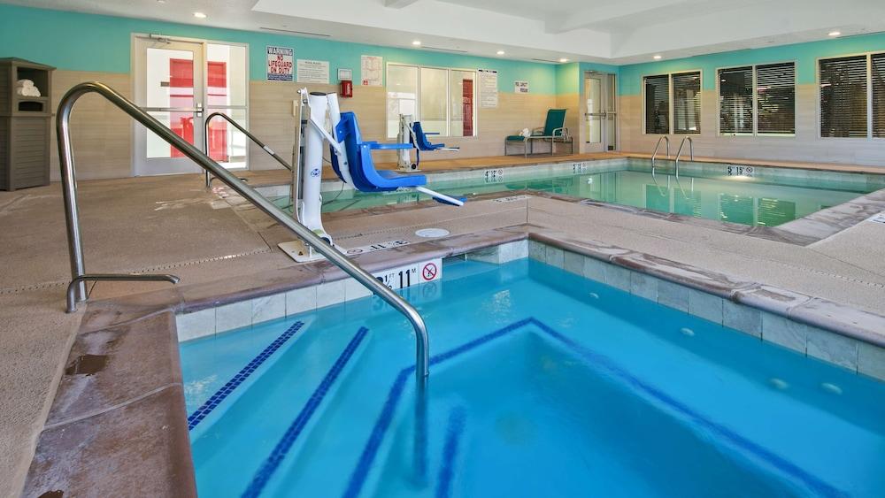 Best Western Plus Gallup Inn & Suites photo 22