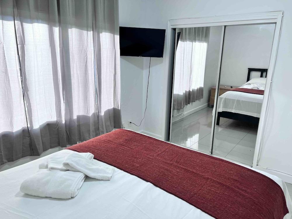 Sunshine Inn Motel photo 26