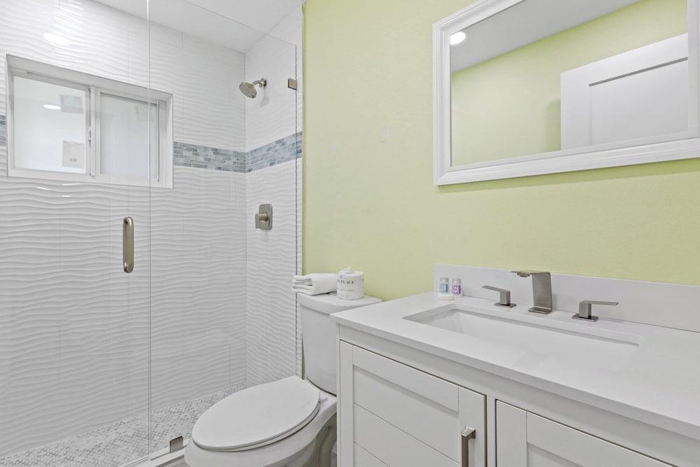 THE Palmview AND Sandpiper Inns photo 58