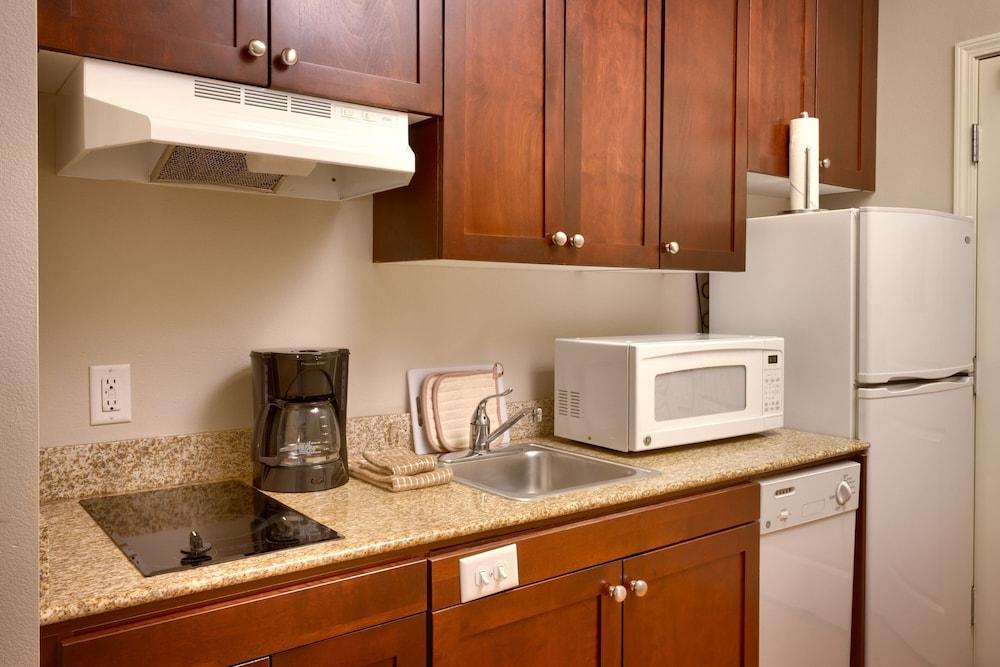 Towneplace Suites Marriott Meridian photo 10