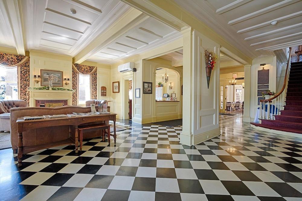 The Lincklaen House photo 2