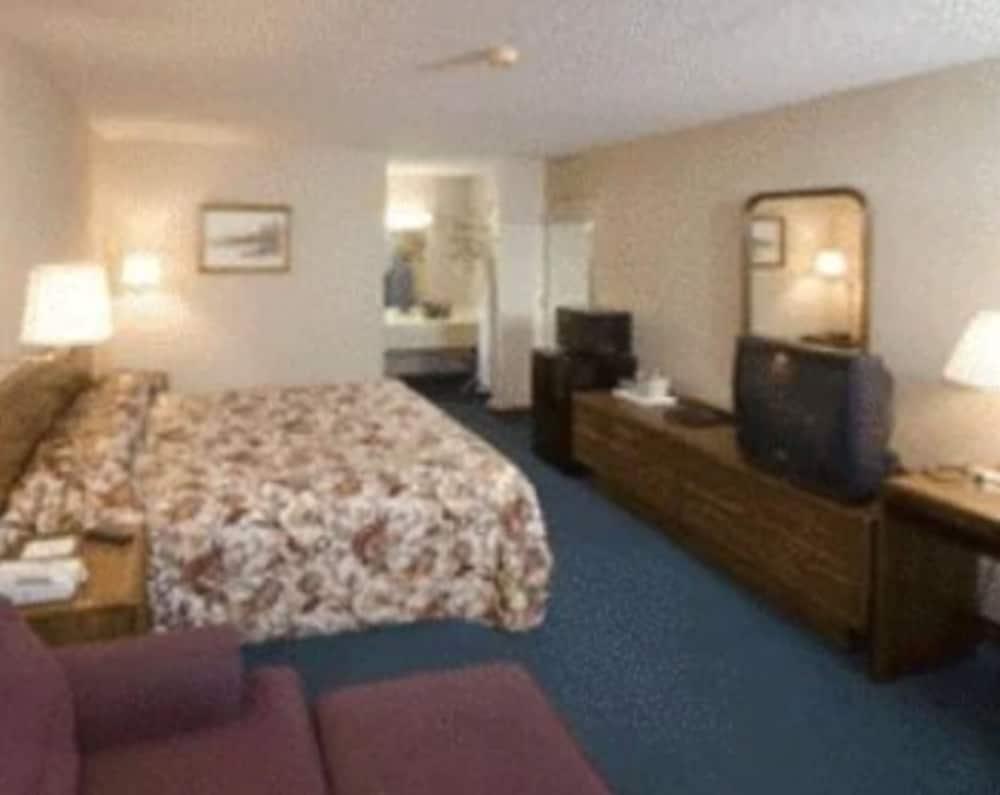 Executive Inn Hotel & Conference Centre photo 12