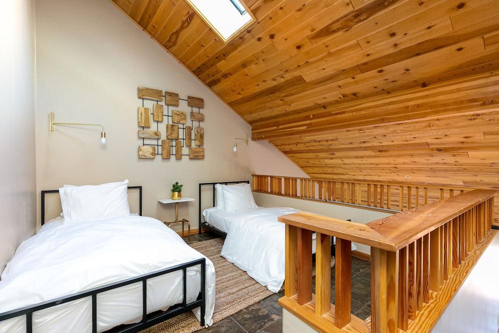Chalet View Lodge photo 38