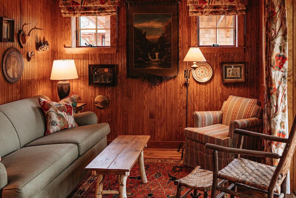 Deer Mountain Inn photo 28