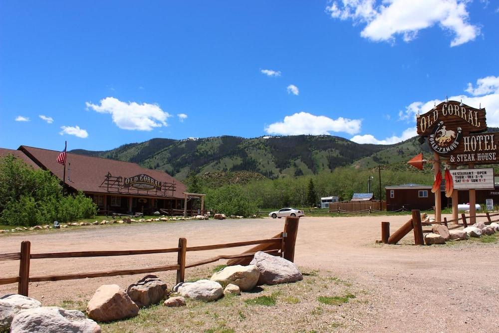 Old Corral Hotel & Steakhouse photo 5