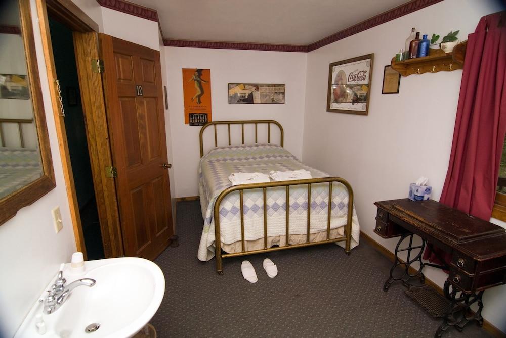 McCarthy Lodge Resort photo 15