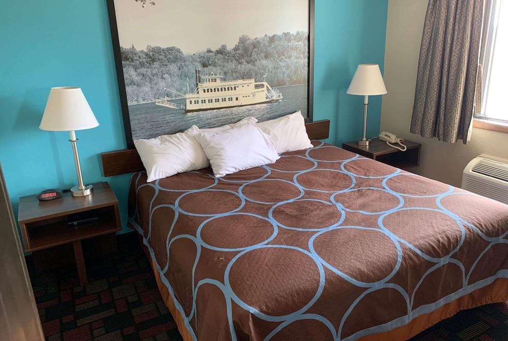 Super 8 by Wyndham Boonville photo 23