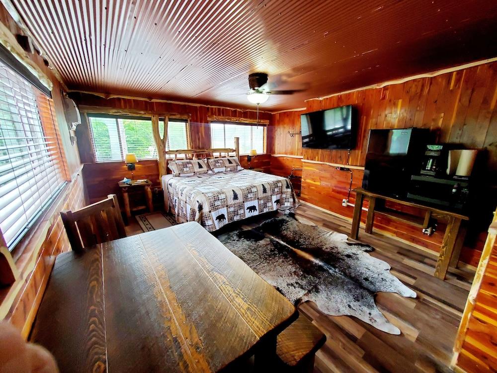 Log Cabin Inn photo 36