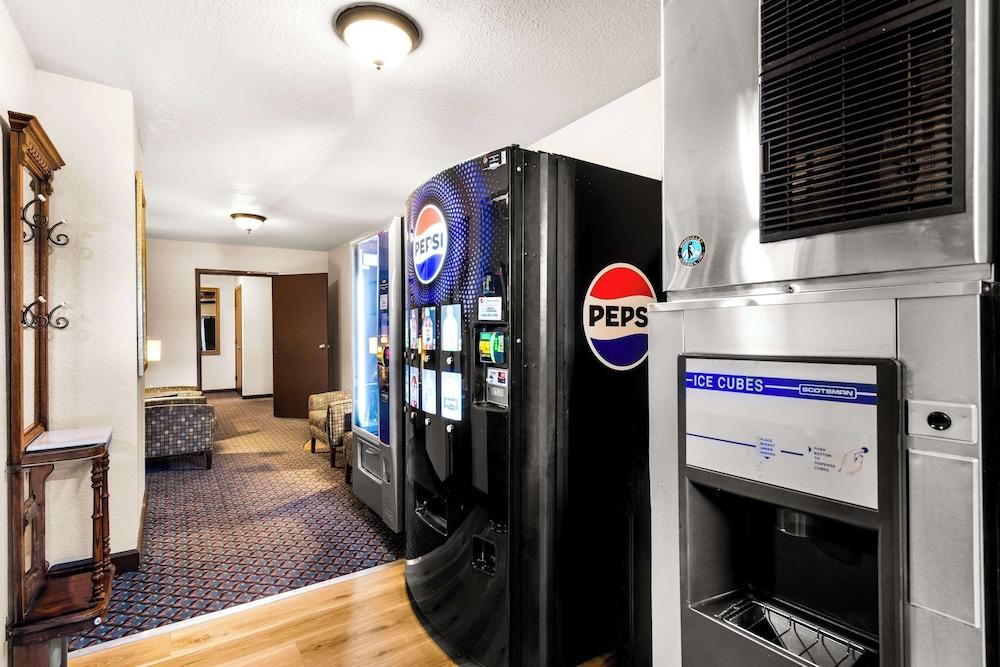 Americas Best Value Inn Marquette photo 37