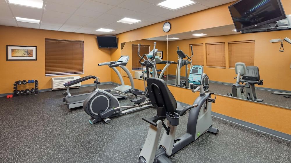 Best Western Plus Hiawatha Hotel photo 25