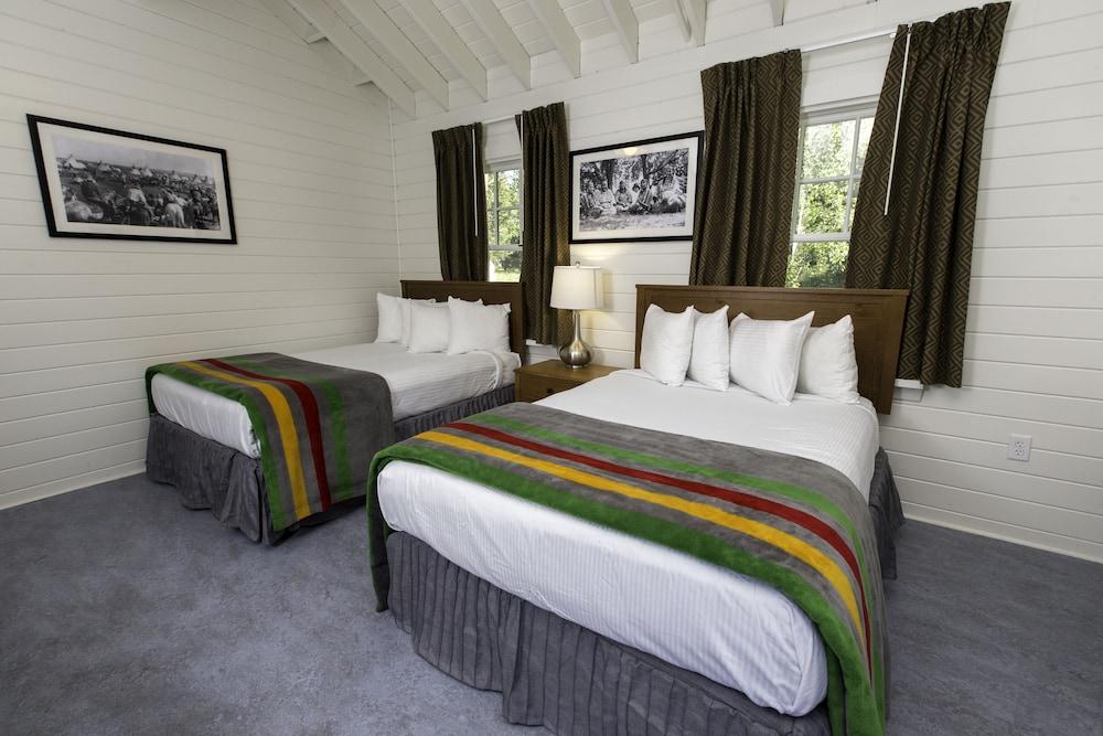 Swiftcurrent Motor Inn and Cabins - Inside the Park photo 22