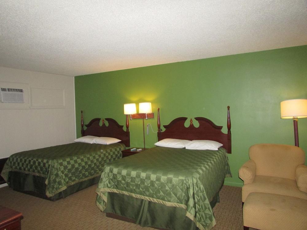 Gas Lite Motel photo 55