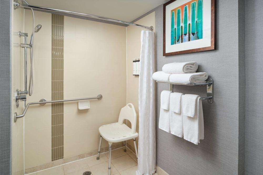 Hyatt Place Greensboro photo 30