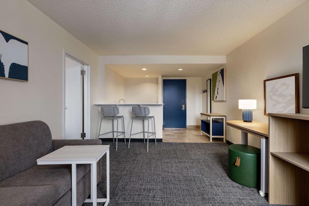 Spark by Hilton Germantown Washington DC North photo 26