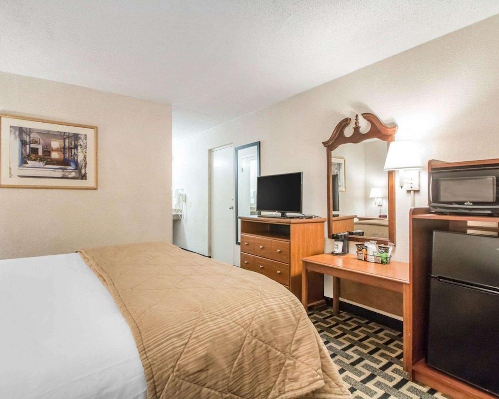 Quality Inn & Suites Ridgeland photo 12