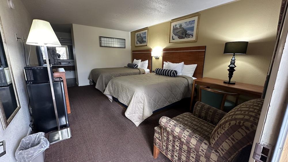 Economy Inn photo 26