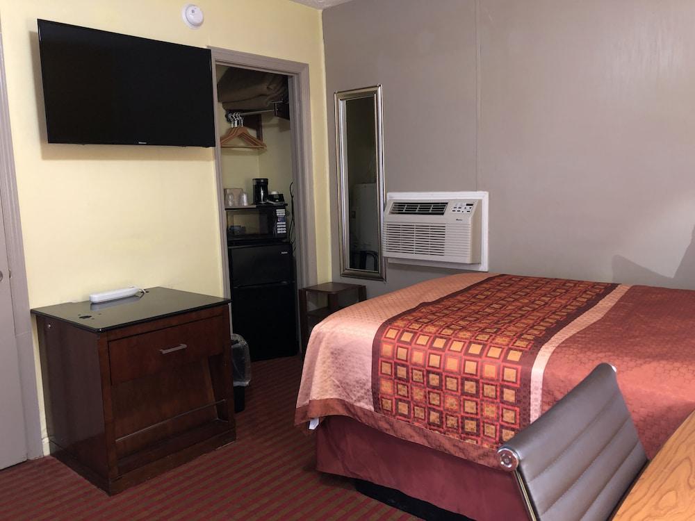 Ellijay Inn photo 11