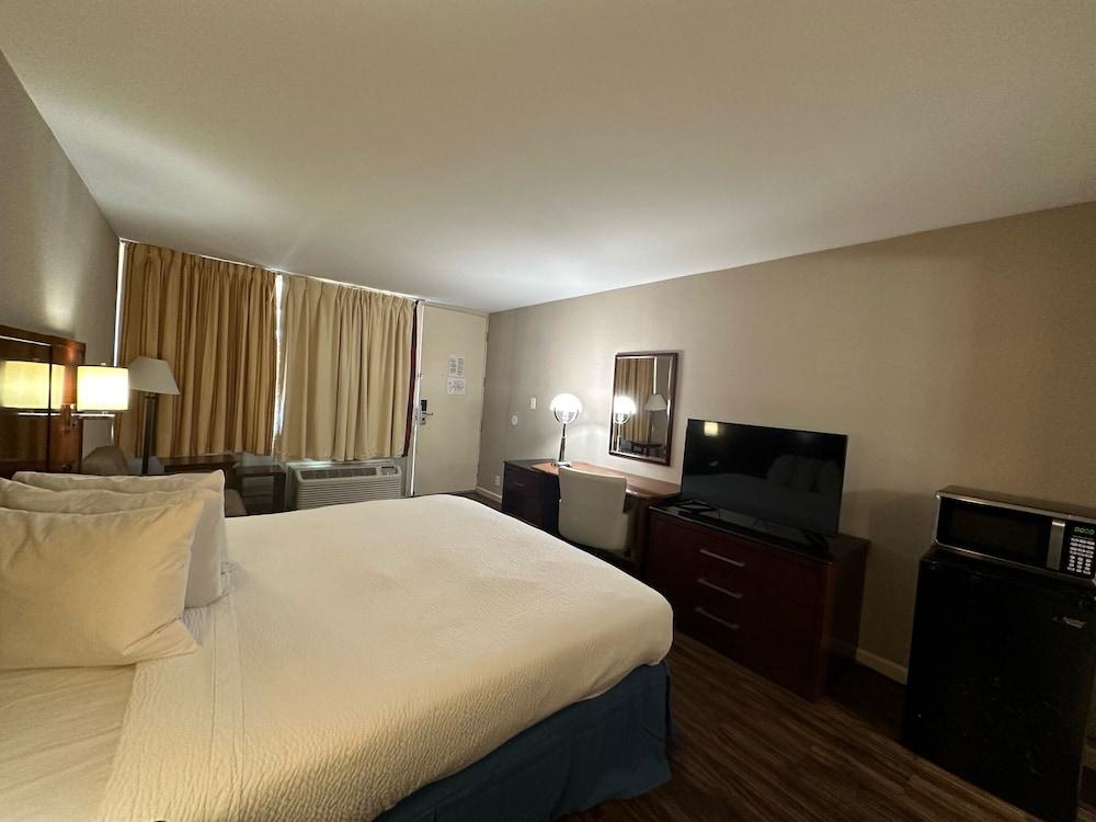 Gateway Hotel photo 3