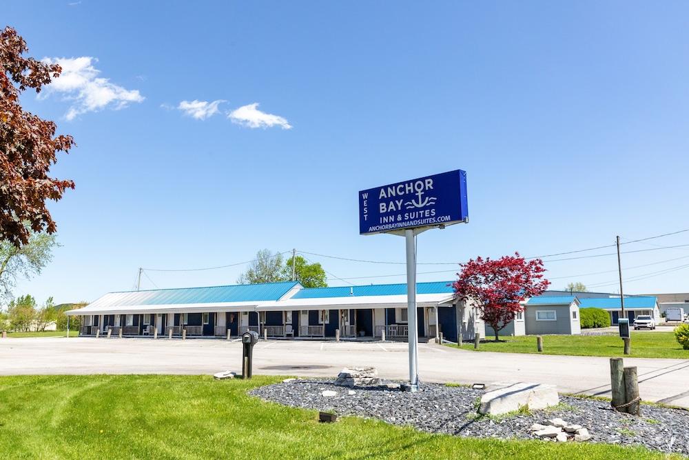 Anchor Bay Inn and Suites photo 1
