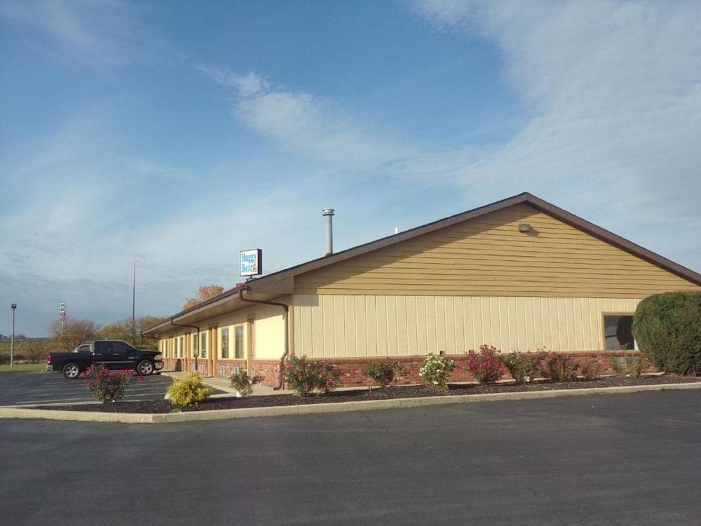 Huggy Bear Motel photo 2