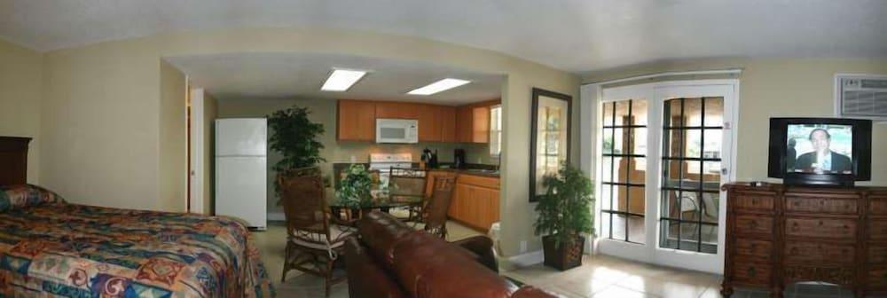 The Bayside Inn & Marina photo 14