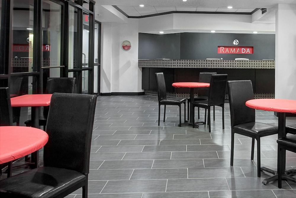 Ramada by Wyndham Pearl/Jackson Airport photo 3