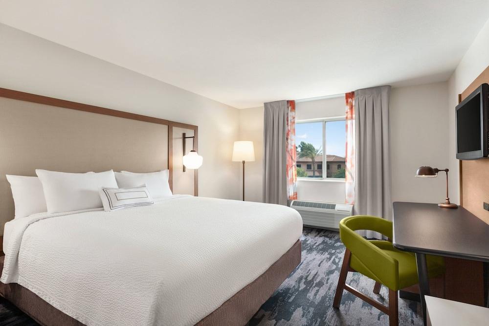 Fairfield Inn by Marriott Visalia Sequoia photo 6
