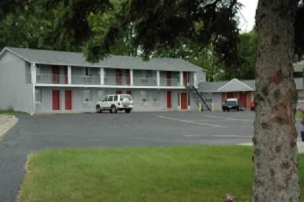 Lakeview Inn photo 11