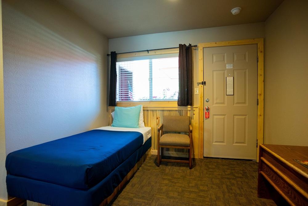 Triangle Motel photo 41
