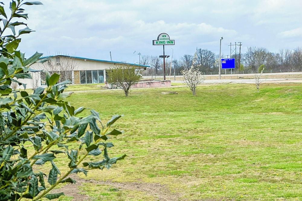 Shamrock Kings Inn By Oyo Marked Tree I-555 photo 21